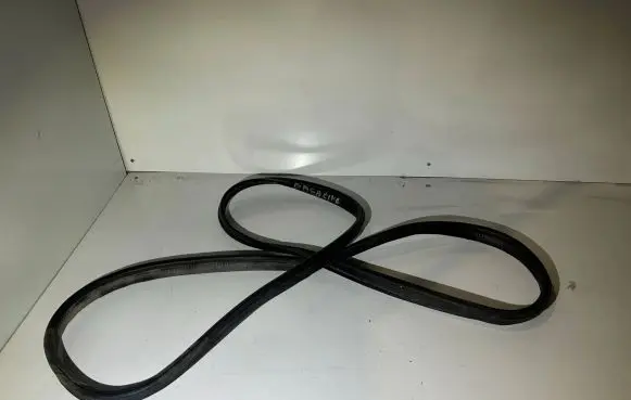 BMW 5 E39 Trunk rubber seal (body) 