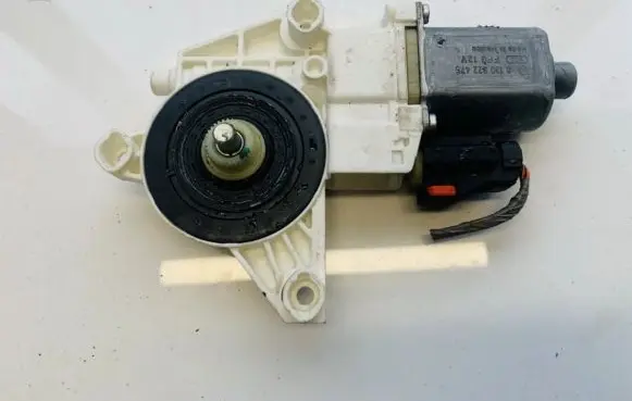 Dodge Journey Rear door window regulator motor 0130822475 964369100