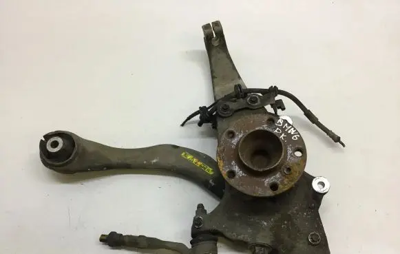BMW 6 F06 Gran coupe Front wheel hub spindle knuckle 6082T6