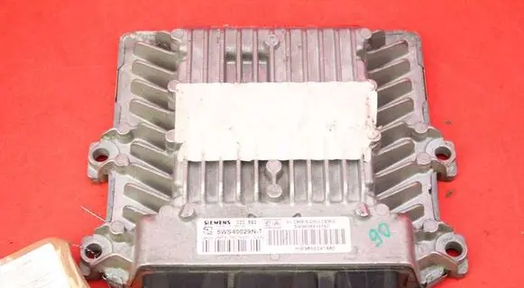 Peugeot 307 CC Engine control unit/module ECU 9656413180