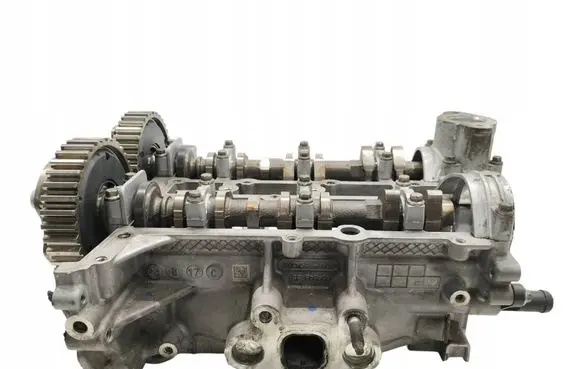 Ford Focus Engine head PBCM5G6090GF