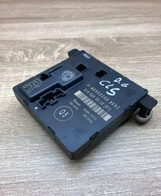 Mercedes-Benz CLS C219 Door control unit/module 2198200326