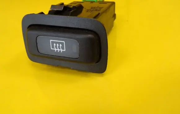 Windscreen/window heater switch