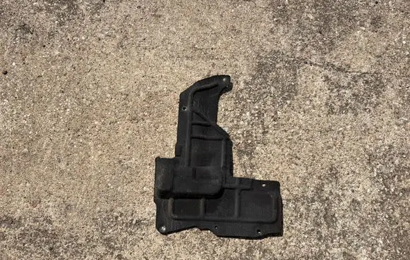 Chevrolet Camaro Front wheel arch liner splash guards 23164449