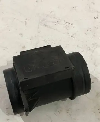 Audi A4 S4 B5 8D Mass air flow meter 71822101 074906461