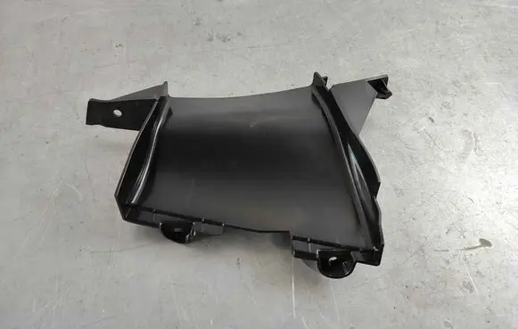 Audi A5 Intercooler air guide/duct channel 8w6121764d