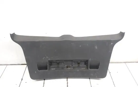 Volkswagen Touran I Tailgate/boot lid cover trim 1T0867601