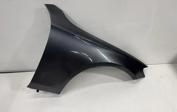 Mercedes-Benz E W124 Fender A2138810001