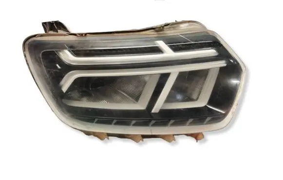 Dacia Duster II Headlight/headlamp 260106194R
