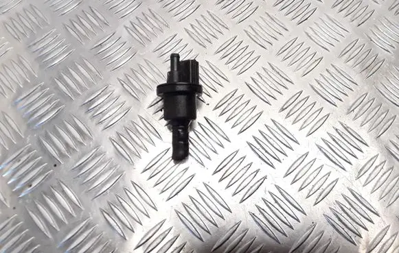 Skoda Fabia Mk2 (5J) Breather valve 6QE906517 2580116B