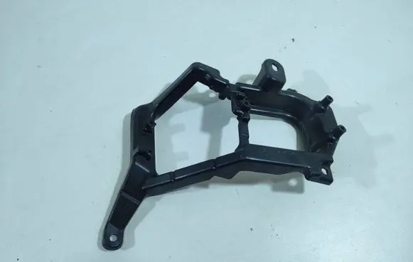 Lexus LBX Fog light bracket 5253752010