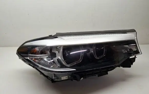 BMW 5 G30 G31 G38 Headlight/headlamp 8499120 63117214960 7214960