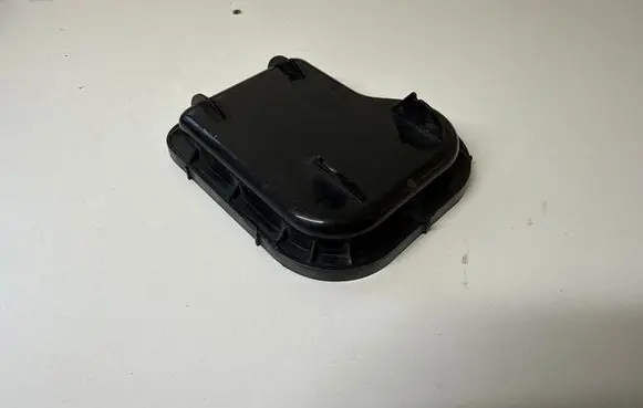 Ford Transit Headlight/headlamp dust cover 10100749