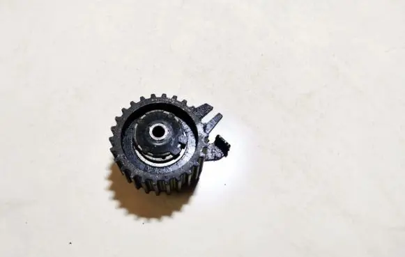 Alfa Romeo 156 Generator/alternator belt tensioner