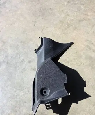 BMW 2 F44 (C) pillar trim 7475573