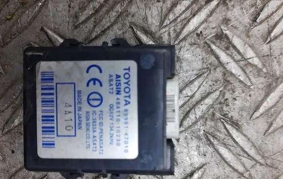 Toyota Prius (XW20) Door central lock control unit/module 