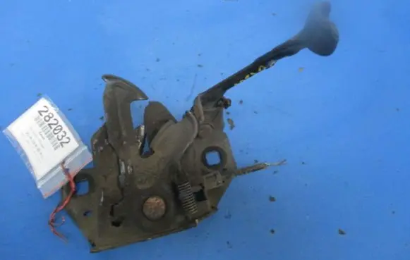 Chrysler Grand Voyager III Engine bonnet/hood lock/catch