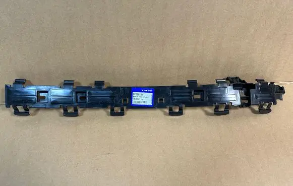 Volvo XC60 Rear bumper trim bar molding 32136221