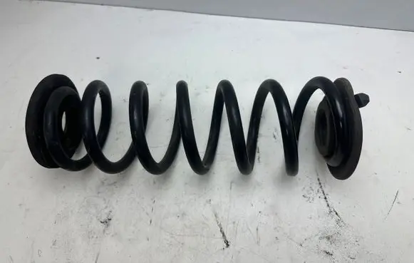 Audi A3 S3 8V Rear coil spring 5Q0511115
