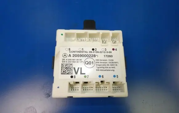 Mercedes-Benz C W205 Door control unit/module A2059000228
