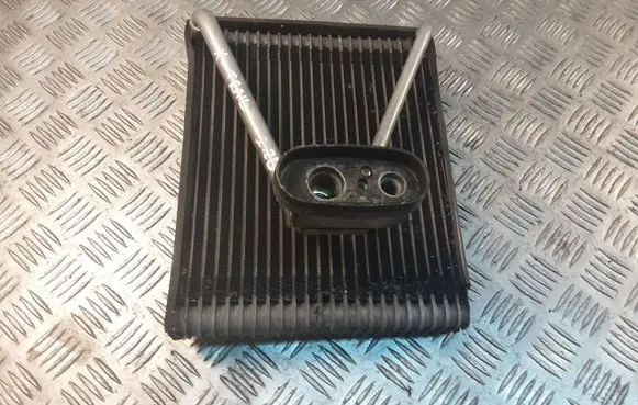 Nissan X-Trail T30 Heater blower radiator