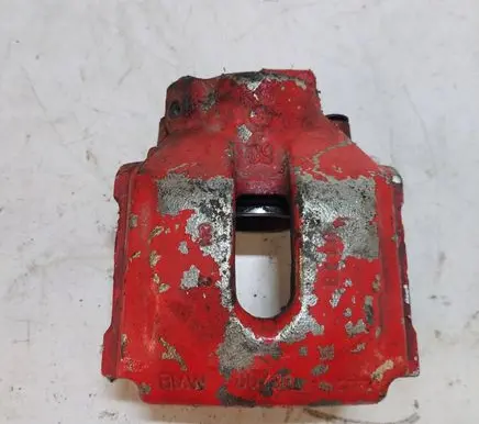 BMW 5 E39 Front brake caliper