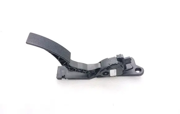 Mercedes-Benz ML W166 Accelerator throttle pedal A1663000004 6PV93396603 Q006ZGS004