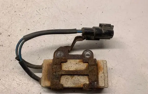 Coolant fan relay