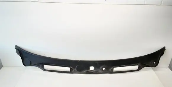 BMW 1 E81 E87 Wiper trim 15677210 7058220