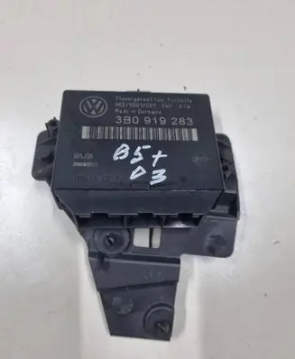 Volkswagen PASSAT B5.5 Parking PDC control unit/module H02SD01C01 601728 3B0919283
