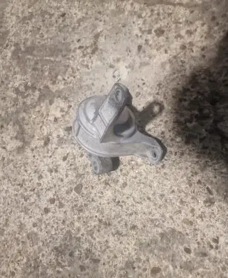 Opel Zafira A Engine mount bracket