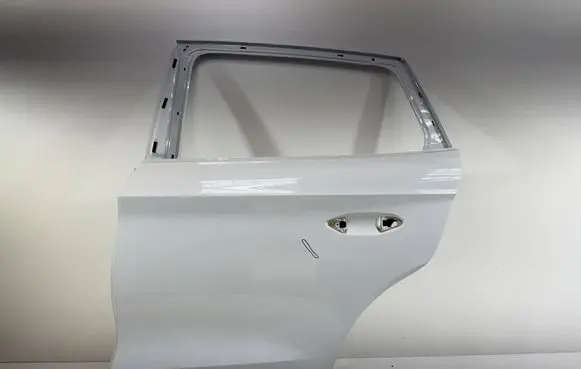 Skoda Enyaq iV Rear door 5LG833315