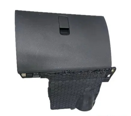 Skoda Fabia Mk3 (NJ) Glove box 0951500001 6V1857097M