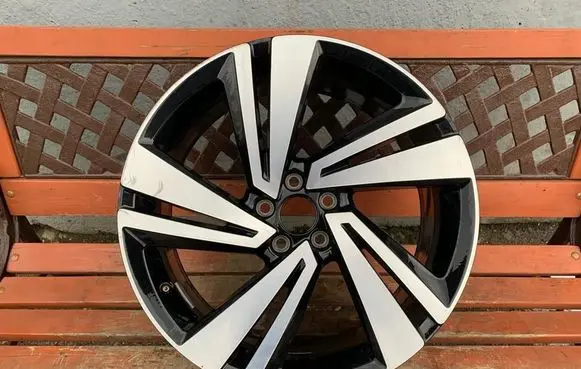Volkswagen T-Cross R18 alloy rim 