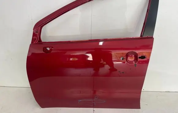 Suzuki SX4 S-Cross Front door