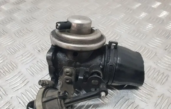 Skoda Octavia Mk1 (1U) EGR valve 038129637