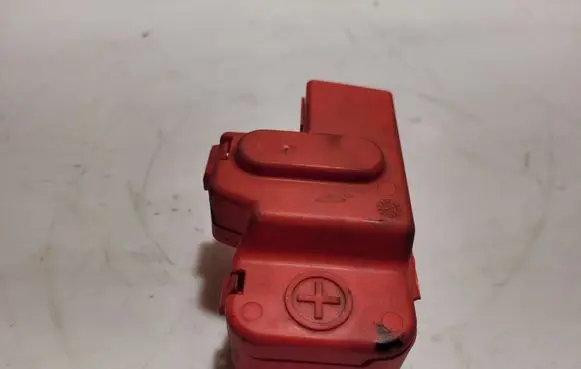 Volvo V70 Other engine bay part 6G9T14277AC