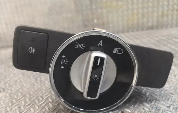 Mercedes-Benz E W212 Light switch