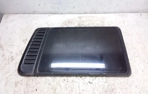 Volkswagen Transporter - Caravelle T4 Rear side window 703819905