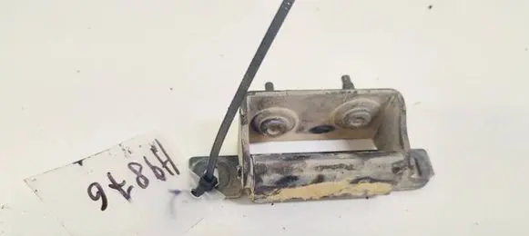 Tailgate/trunk/boot hinge