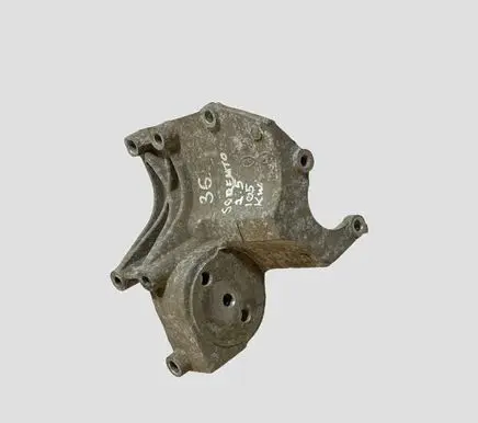 KIA Sorento Engine mounting bracket
