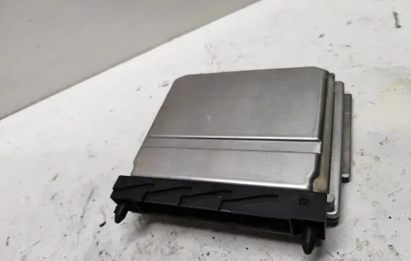 Volvo S80 Engine control unit/module 09496667A 0281001776 28SA4018