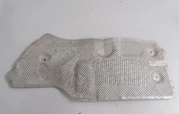BMW 7 F01 F02 F03 F04 Heat shield in engine bay 7185246