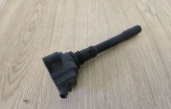 BMW X6M G06 F96 High voltage ignition coil 8692611
