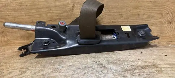 Volvo S80 Front seatbelt 6041213RHB