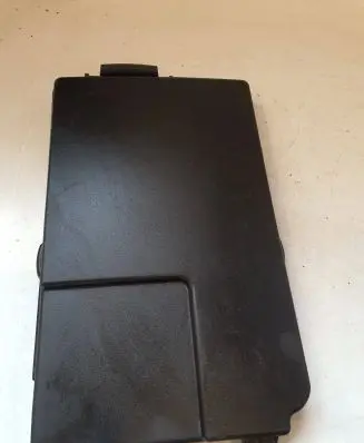 Audi A3 S3 8P Battery box tray cover/lid 1K0915443