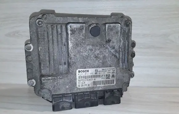 Citroen C4 I Picasso Engine control unit/module 0281012982 9653958980