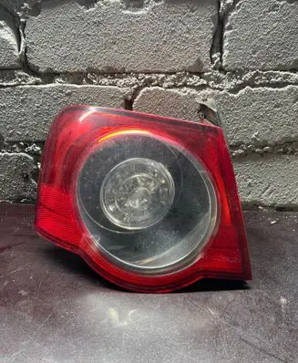 Volkswagen PASSAT B6 Rear/tail lights ZSB3C5945