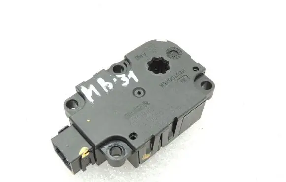 Mercedes-Benz C W205 Air flap motor/actuator A0999069500 0999069500