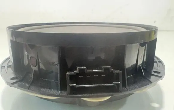 Volkswagen PASSAT B7 Rear door speaker 3C8035453